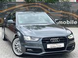 Audi A4 Lim. S line Sportpaket / plus quattro 1 of 1 - Audi A4: Limousine, Line
