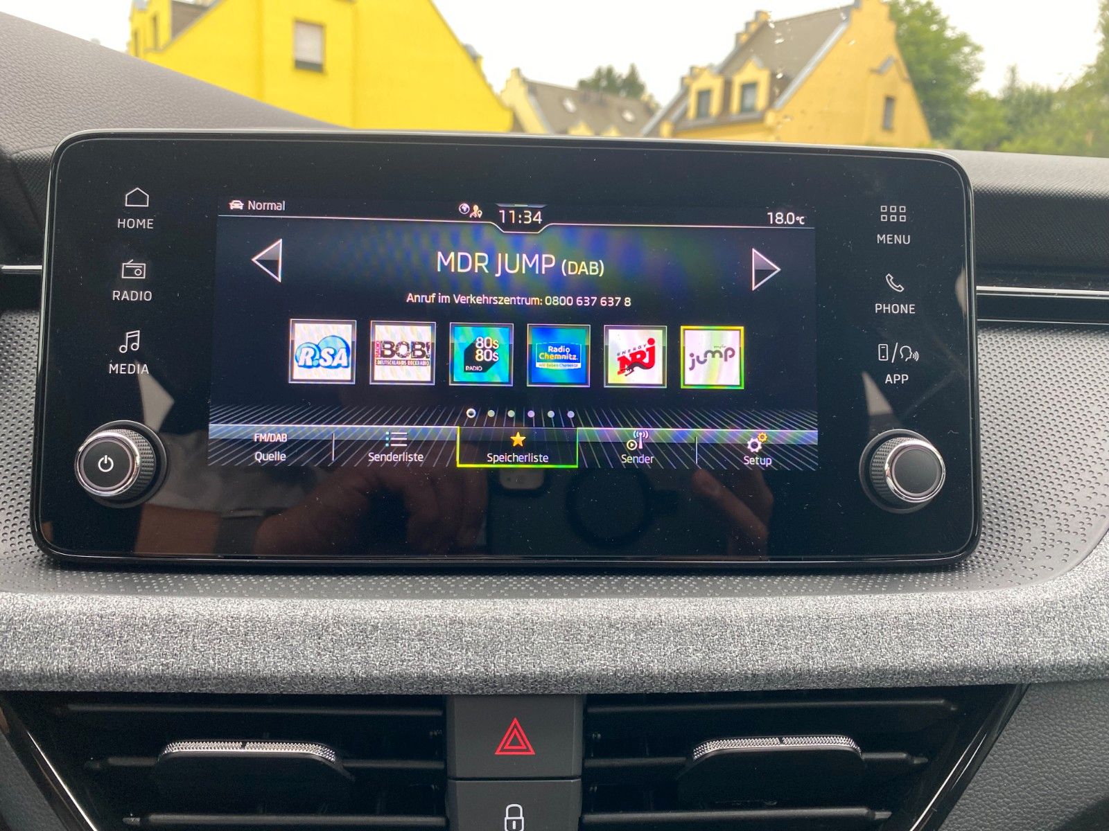 Fahrzeugabbildung SKODA Scala Selection 1,5 TSI *Sitzhz. *Smart-Link