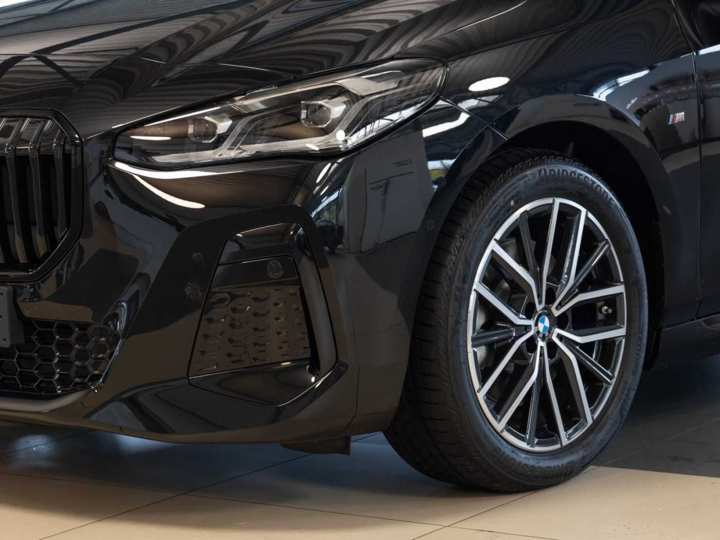 BMW 223 Active Tourer - Bild 3