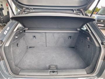 Audi A3 35 TFSI sport*Autom*LED*Navi*AHK*SHZ*PDC*