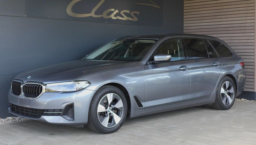 Image of BMW 520