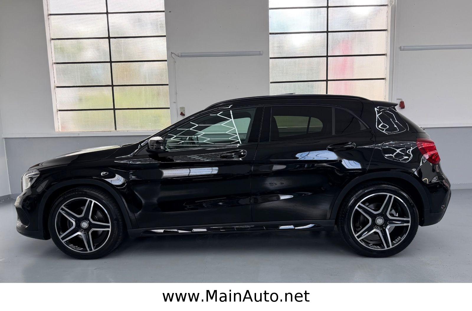 Mercedes-Benz GLA 250 7G AMG-Line/PANO/CAM/SPUR/Xenon/Ambiete