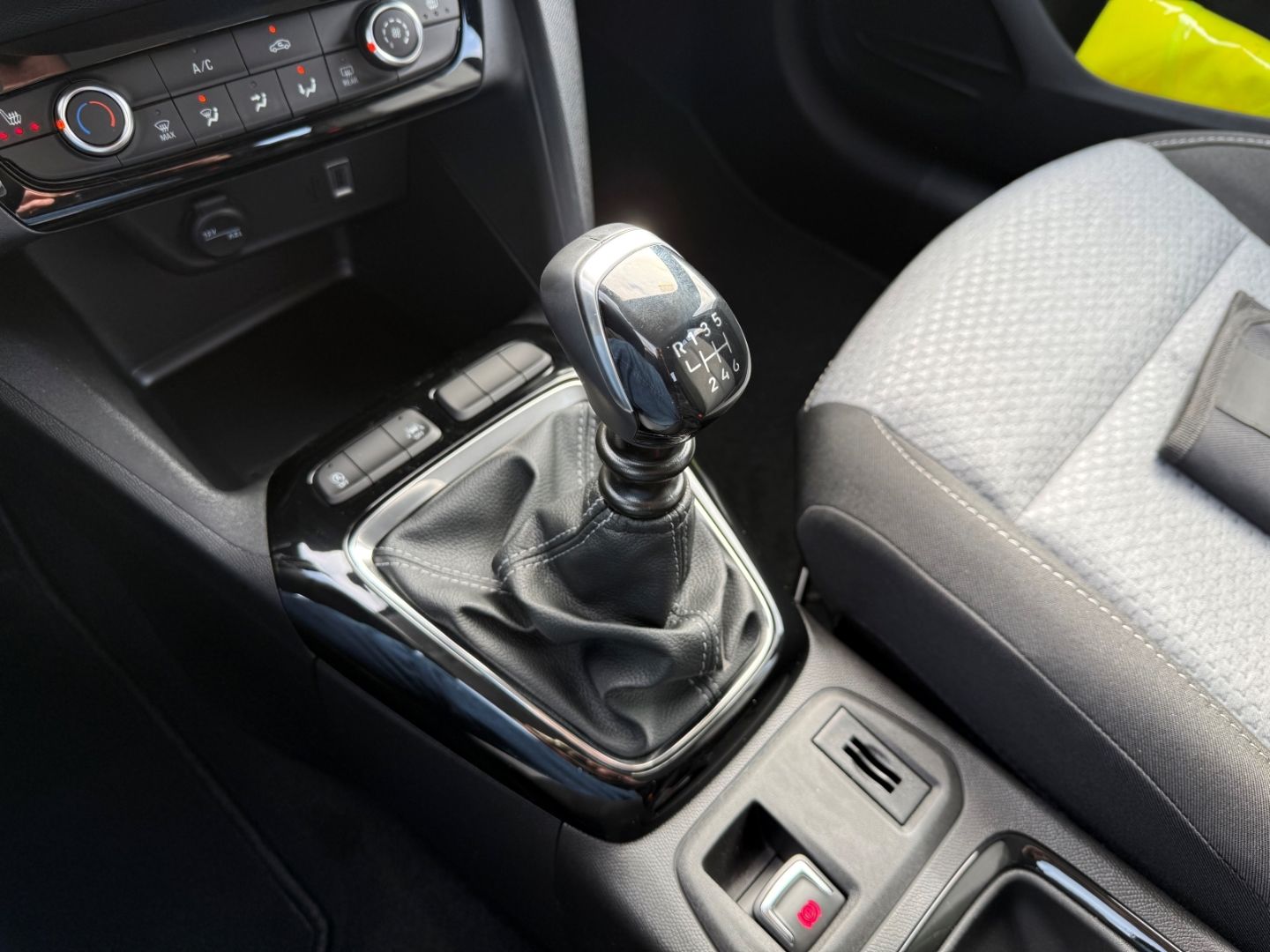 Fahrzeugabbildung Opel Corsa F Edition SHZ+LHZ+Kamera