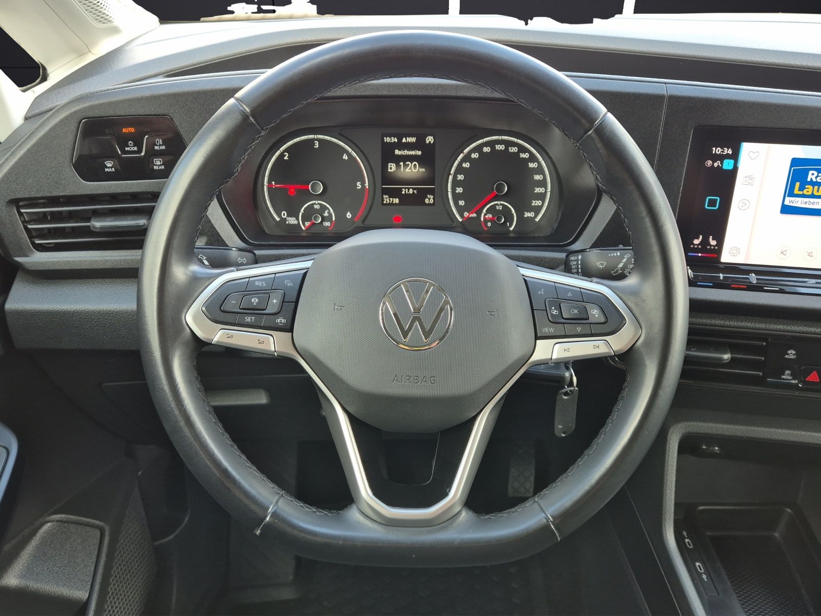 Fahrzeugabbildung Volkswagen Caddy Kombi TDI Standhzg Navi ACC PDC SHZ
