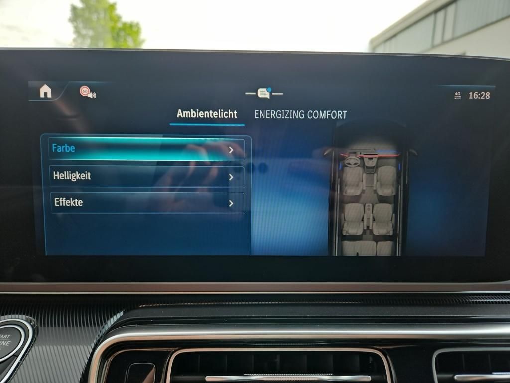 Fahrzeugabbildung Mercedes-Benz V 250 Style lang 7 Sitze 2,5t AHK EASY-Paket