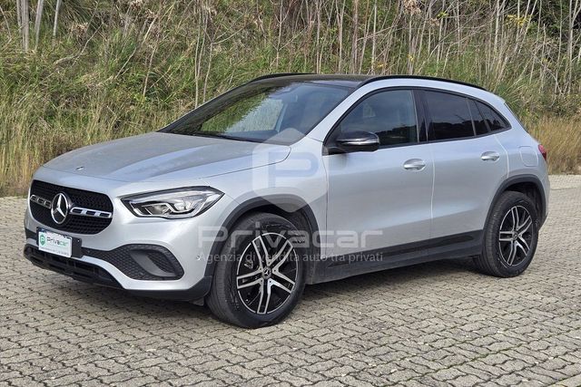 Mercedes-Benz MERCEDES GLA 200 d Automatic 4Matic Premium