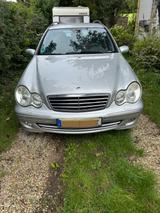 Mercedes-Benz 320 cdi Kombi  - graue Mercedes-Benz 320