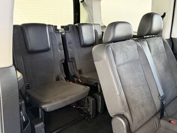 Volkswagen Caddy Maxi 2.0TDI DSG STYLE NAV PRO STAND 7SITZ