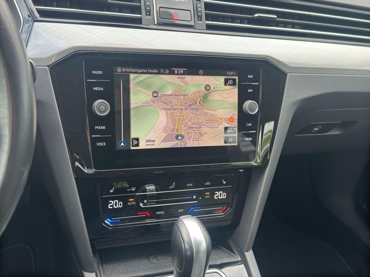 Passat Variant Business 2.0 TDI DSG RFK ACC NAVI