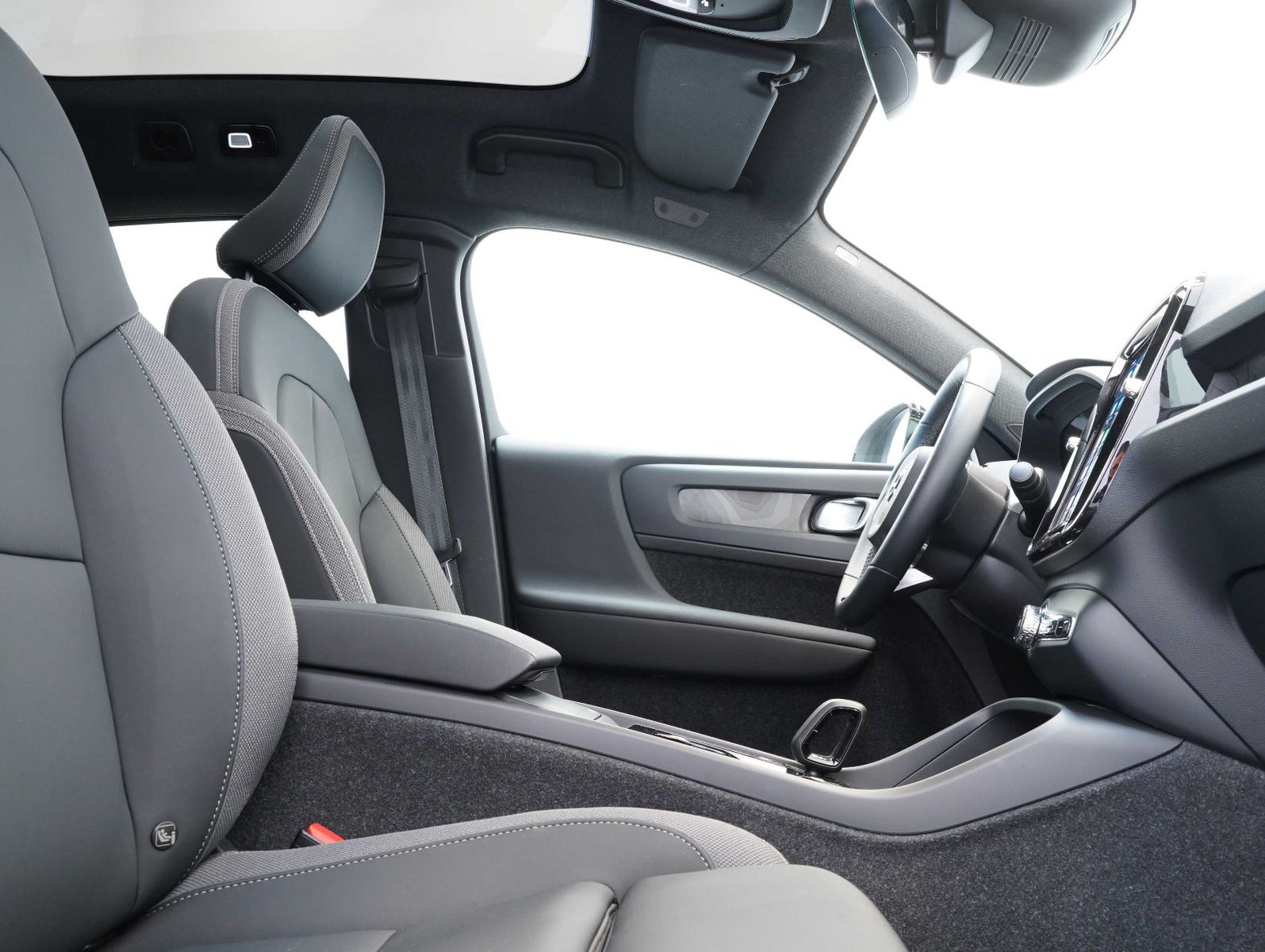 Fahrzeugabbildung Volvo C40 Plus Recharge Twin Pure Electric AWD