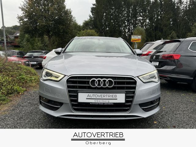 Audi A3 Sportback 1.4 TFSI NAVI XENON SHZ TEMP AHK BT