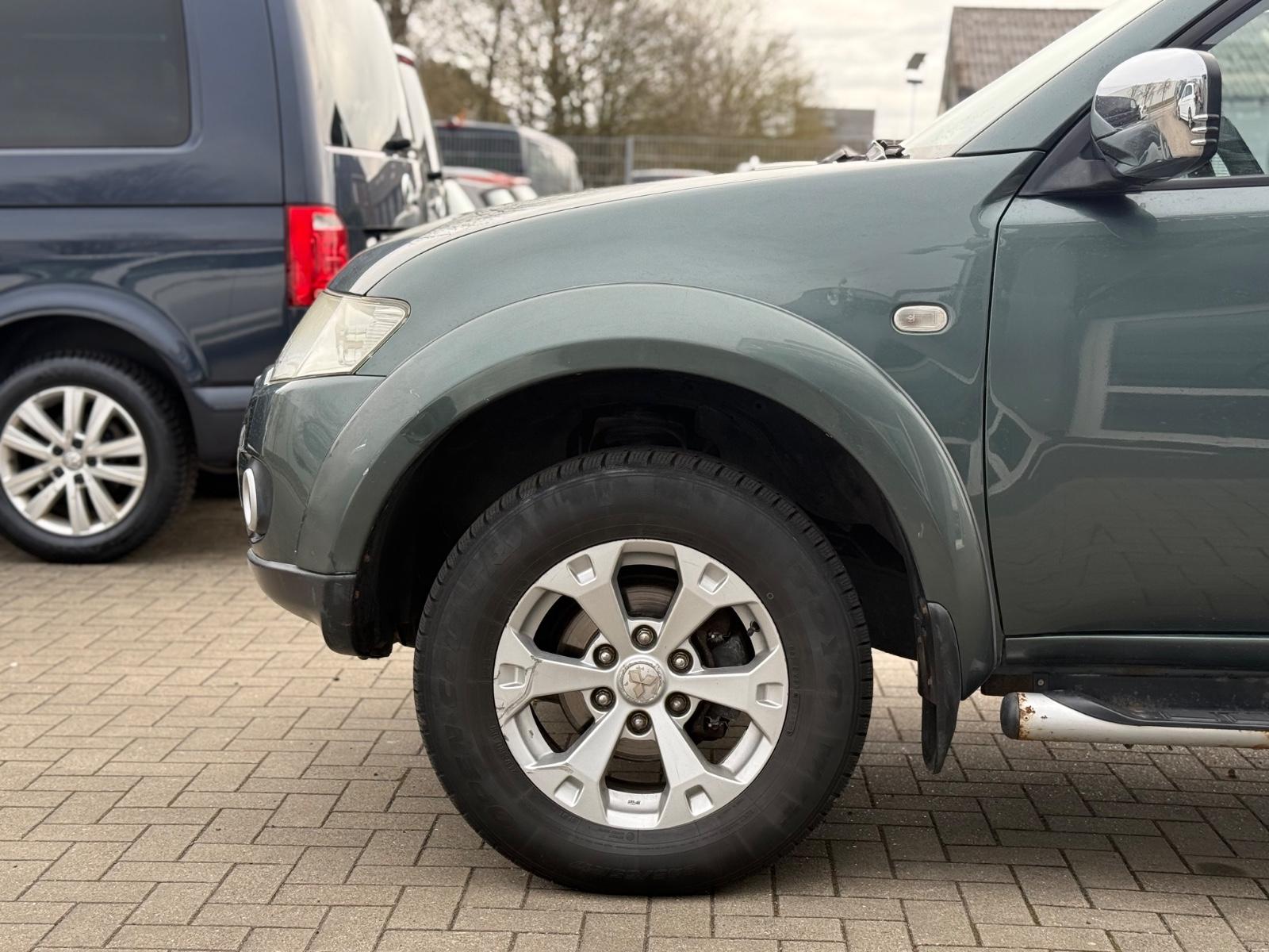 Mitsubishi L200 Intense 2.5 Doppelkabine 4WD /KLIMA/4x4/