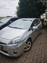 Toyota Prius 1.8-l-VVT-i  - Toyota Prius aus 2011 mit Hybrid-Antrieb
