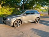 Volvo XC60 R-Design, D5 AWD, 20 Zoll - Volvo XC60 mit Diesel-Antrieb: Alcantara, Panorama-Dach