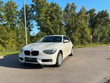 BMW 116i - Metallic Weiß - BMW mit Benzin-Antrieb: Metallic