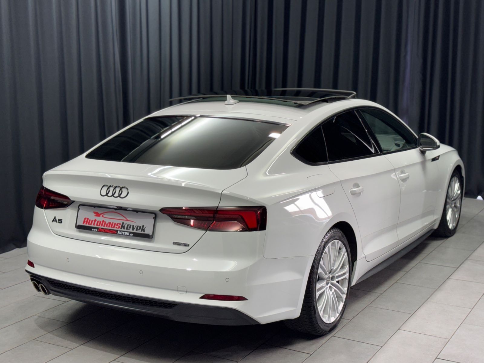 Fahrzeugabbildung Audi A5 Sportback quattro S-LINE|RS-SITZE|MASSAGE|B&O
