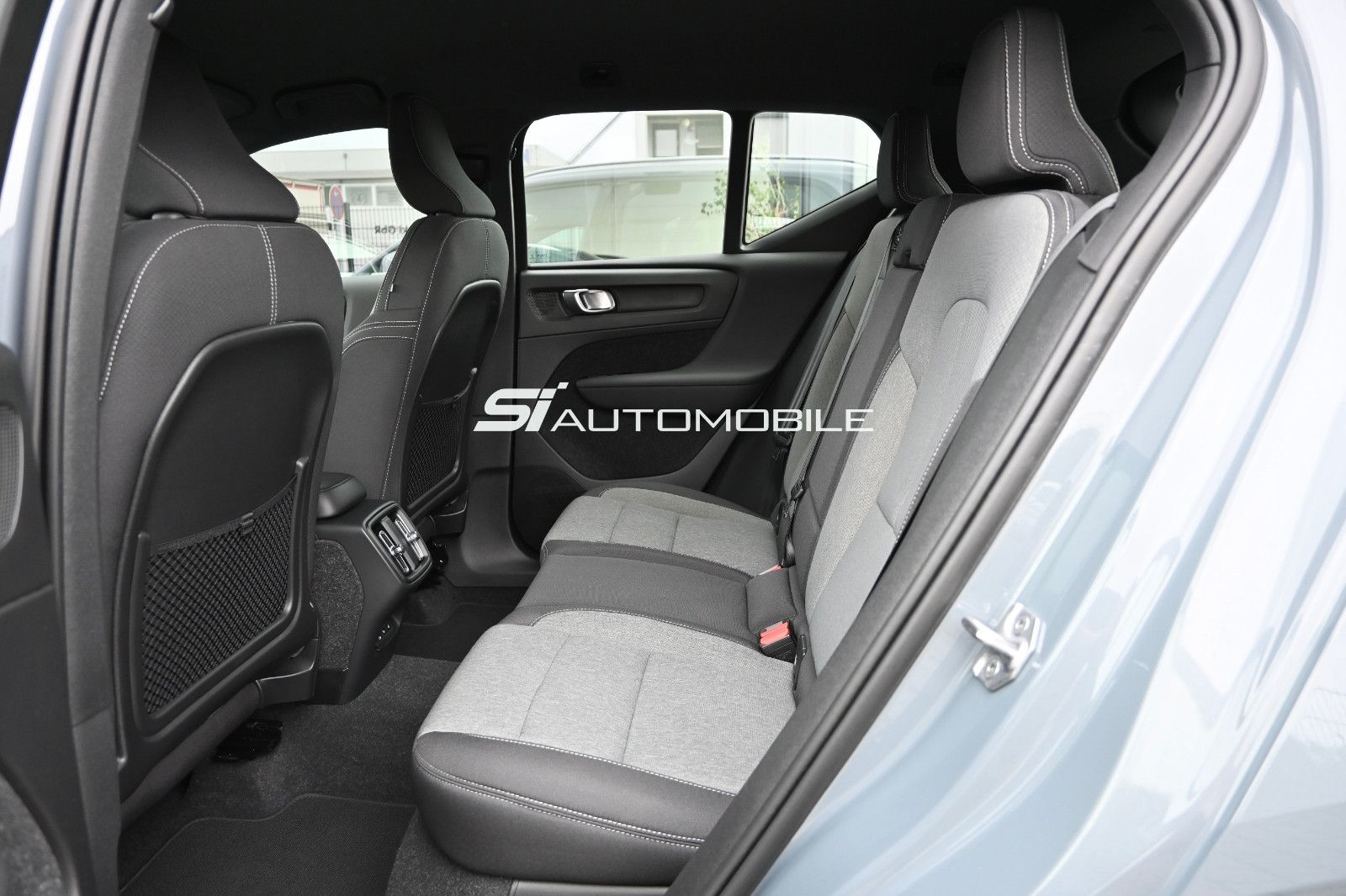 Fahrzeugabbildung Volvo XC40 B4 AWD Momentum Pro Aut. °AHK°STANDHEIZUNG°