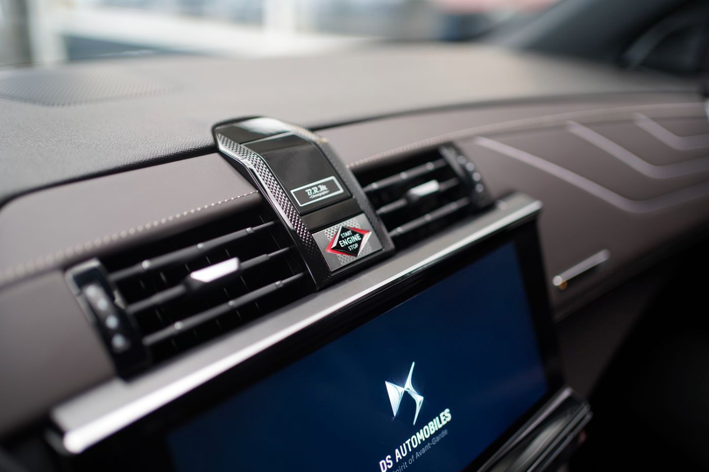 Fahrzeugabbildung DS Automobiles DS7 BlueHDi 130 EAT8 Antoine de Saint Exupéry