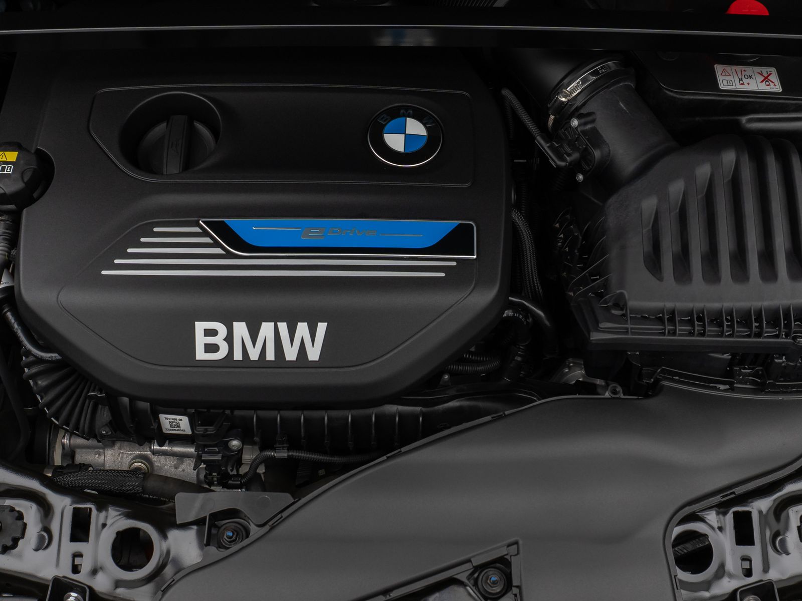 Fahrzeugabbildung BMW X1 xD25e DAB PDC Navi Lordos Geschwindigkeitsre
