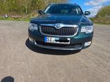 Skoda Superb 3.6 V6 DSG 4x4 Elegance Combi Elegance - Skoda Superb aus 2010: Kombi