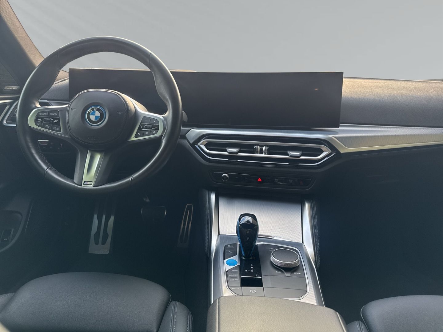 BMW i4 M Sport eDrive35 HUD Navigation HarmanKardon foto 5