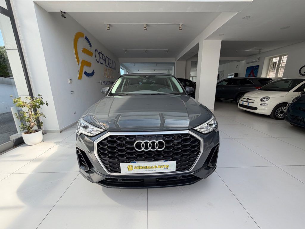 Audi Q3 SPB 45 TFSI e S tronic Business Plus da  imagem 3