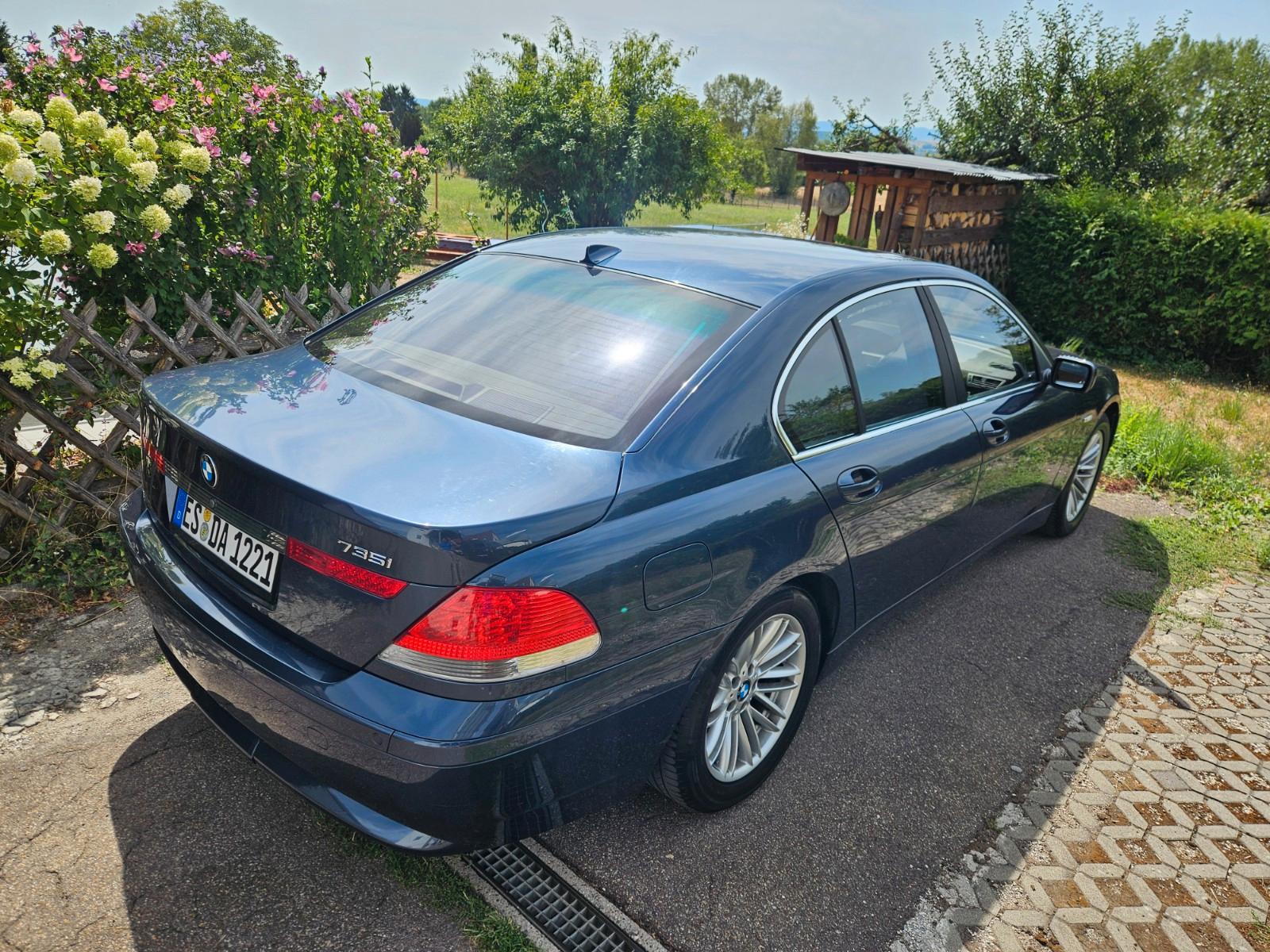 BMW 735i  