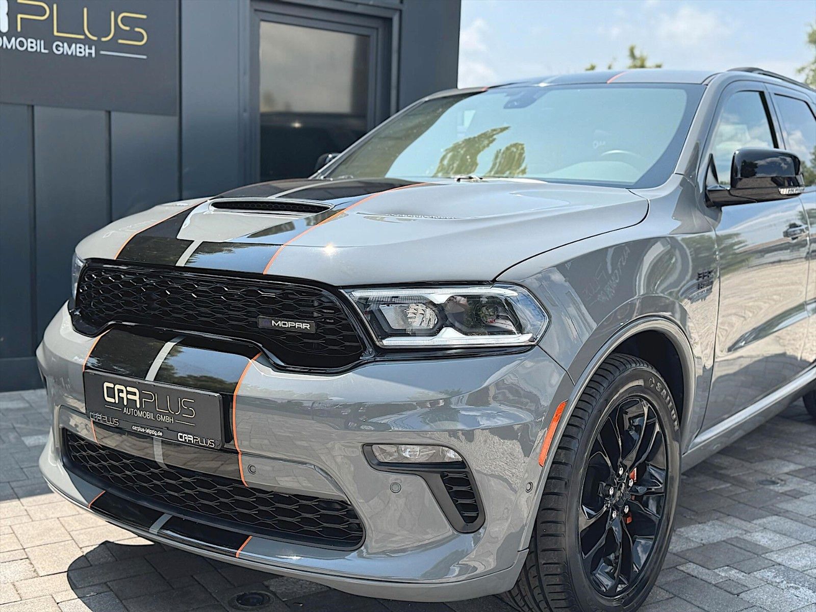 Fahrzeugabbildung Dodge Durango 5.7 V8 R/T 4x4 Night-Paket Modell 22 LED