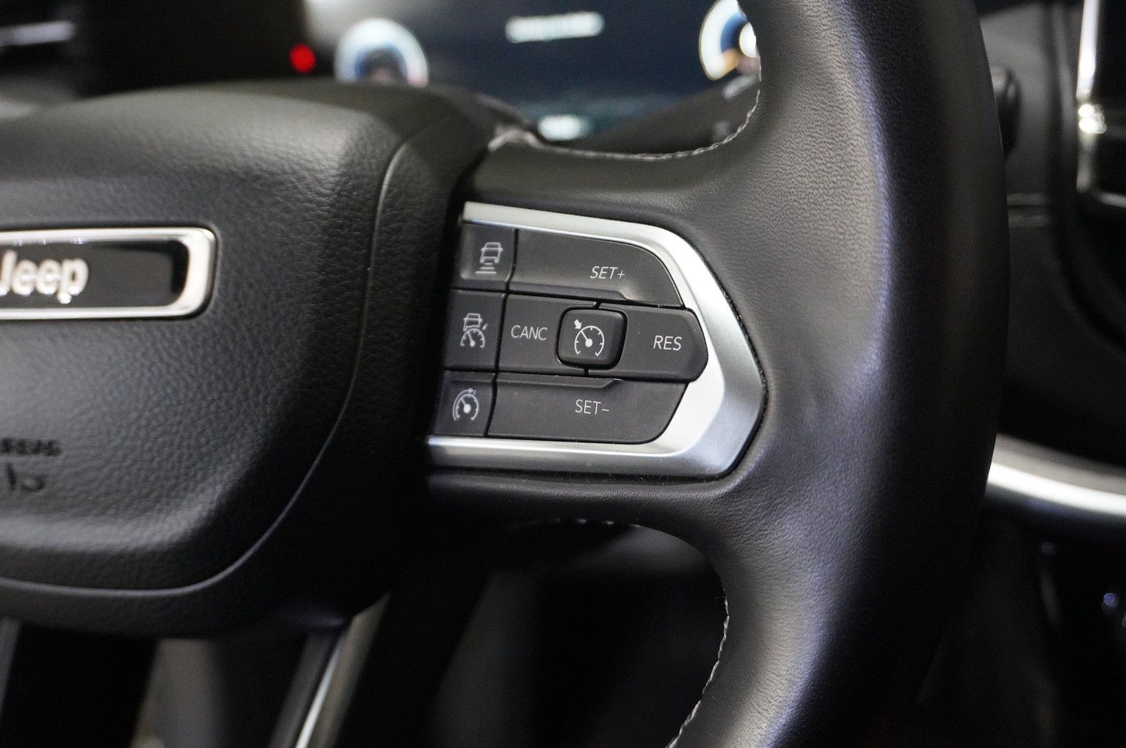 Fahrzeugabbildung Jeep Compass 1.3T GSE LIMITED NAVI/LED/360°/VIRT/DAB+