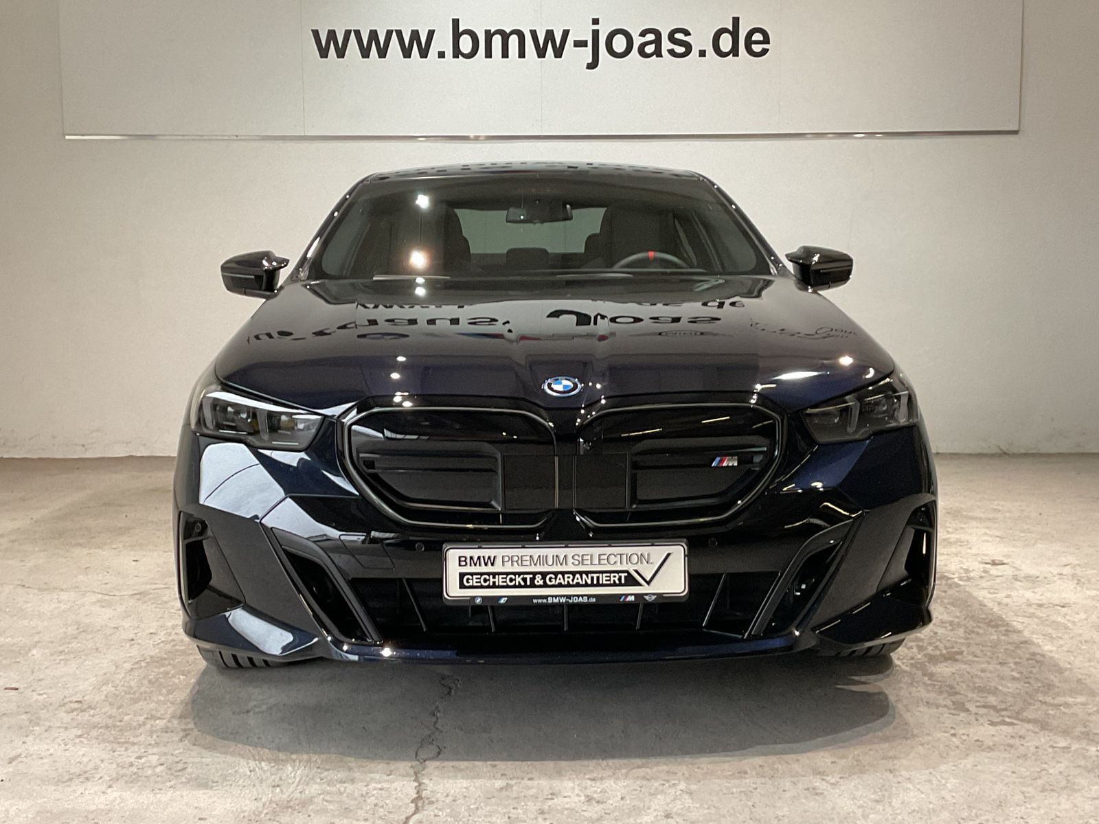 Fahrzeugabbildung BMW i5 M60 xDrive Sitzbelüftung vorn, Glasdach, Limo