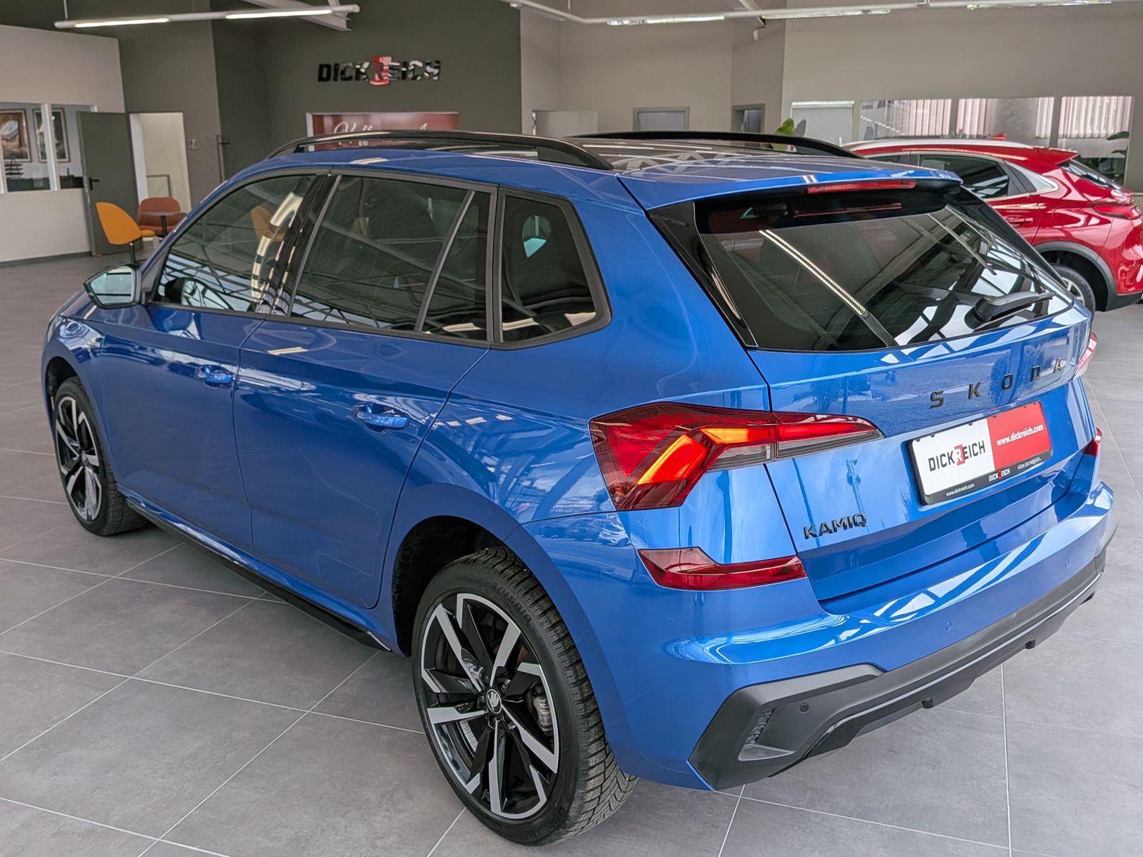 Fahrzeugabbildung SKODA Kamiq 1.5 TSI DSG Monte Carlo Pano Matrix 5J.GAR