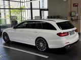 Mercedes-Benz E 300 d T Autom. - - Mercedes-Benz E 300: Von Privat
