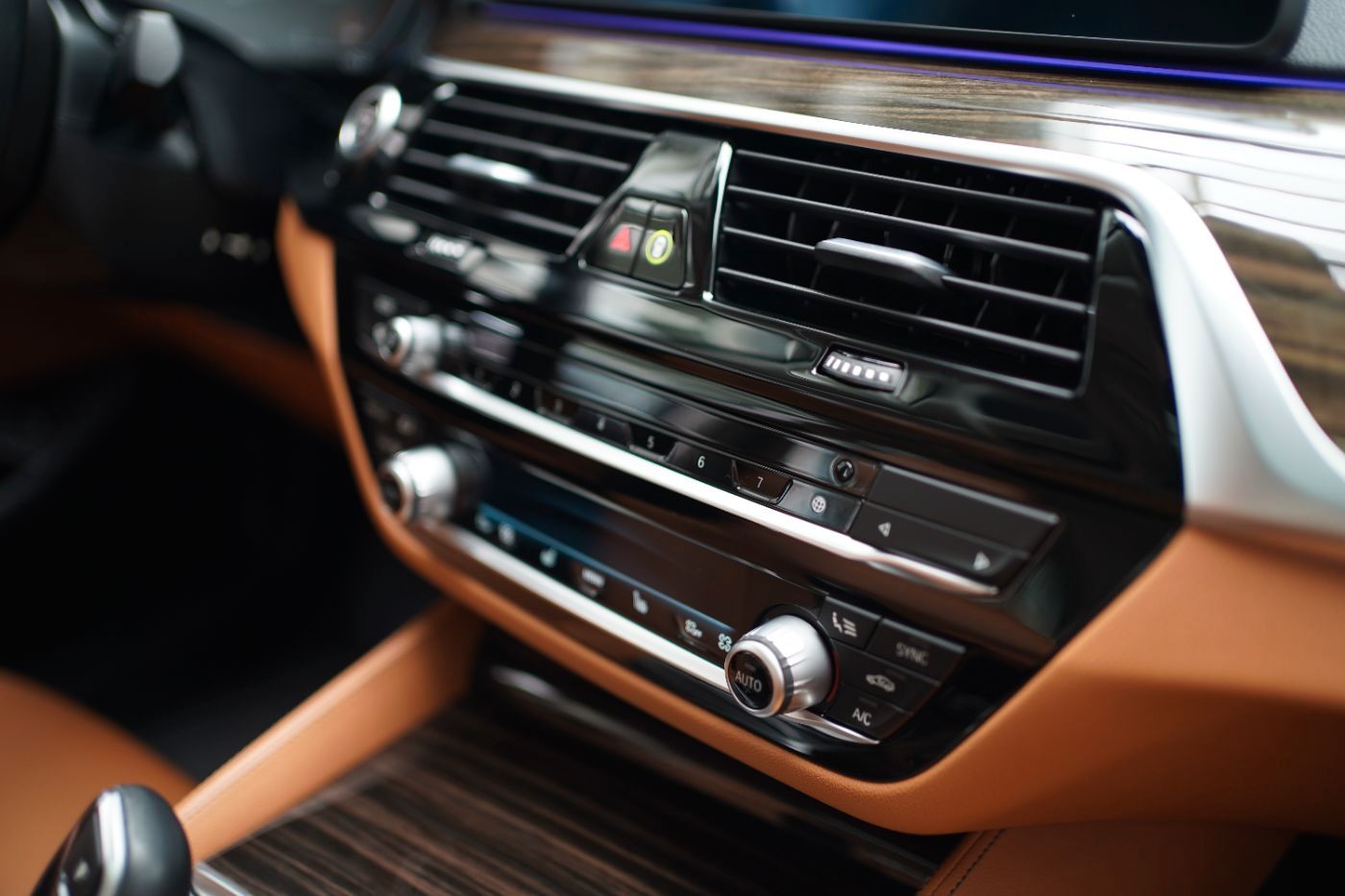 Fahrzeugabbildung BMW 530d xDri Luxury Line Laserlicht+Standheizun+AHK