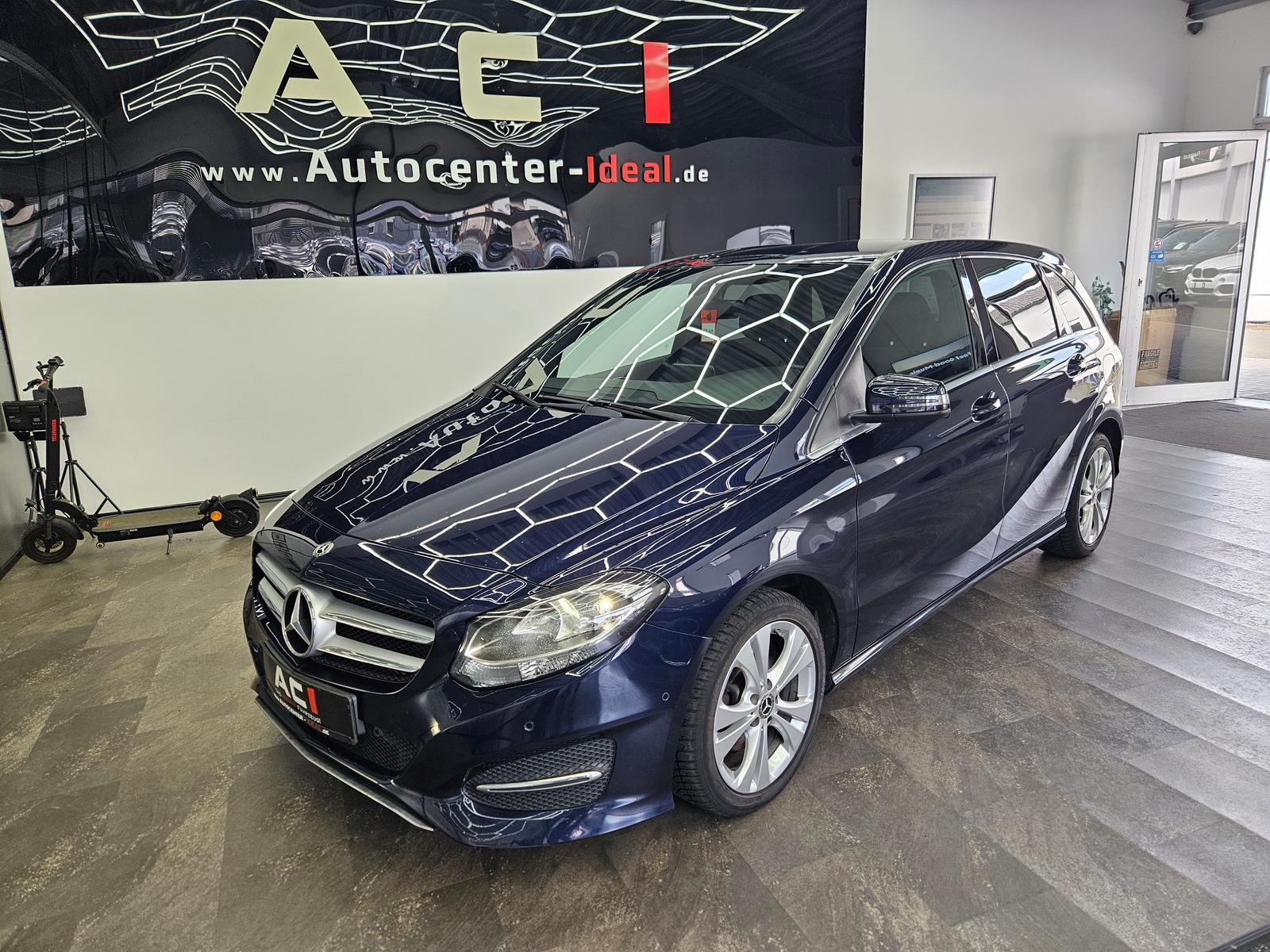 Mercedes-Benz B 180 1,6 Urban Business, Temp., LED, Navi, PDC