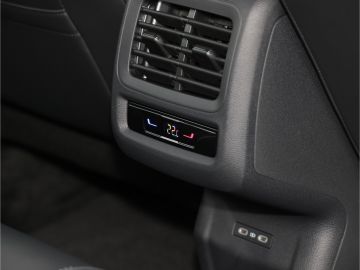 Volkswagen T-Roc R-Line Black Style 1.5 TSI DSG *Neues Mode