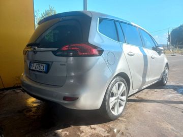 Opel Zafira Tourer - 3