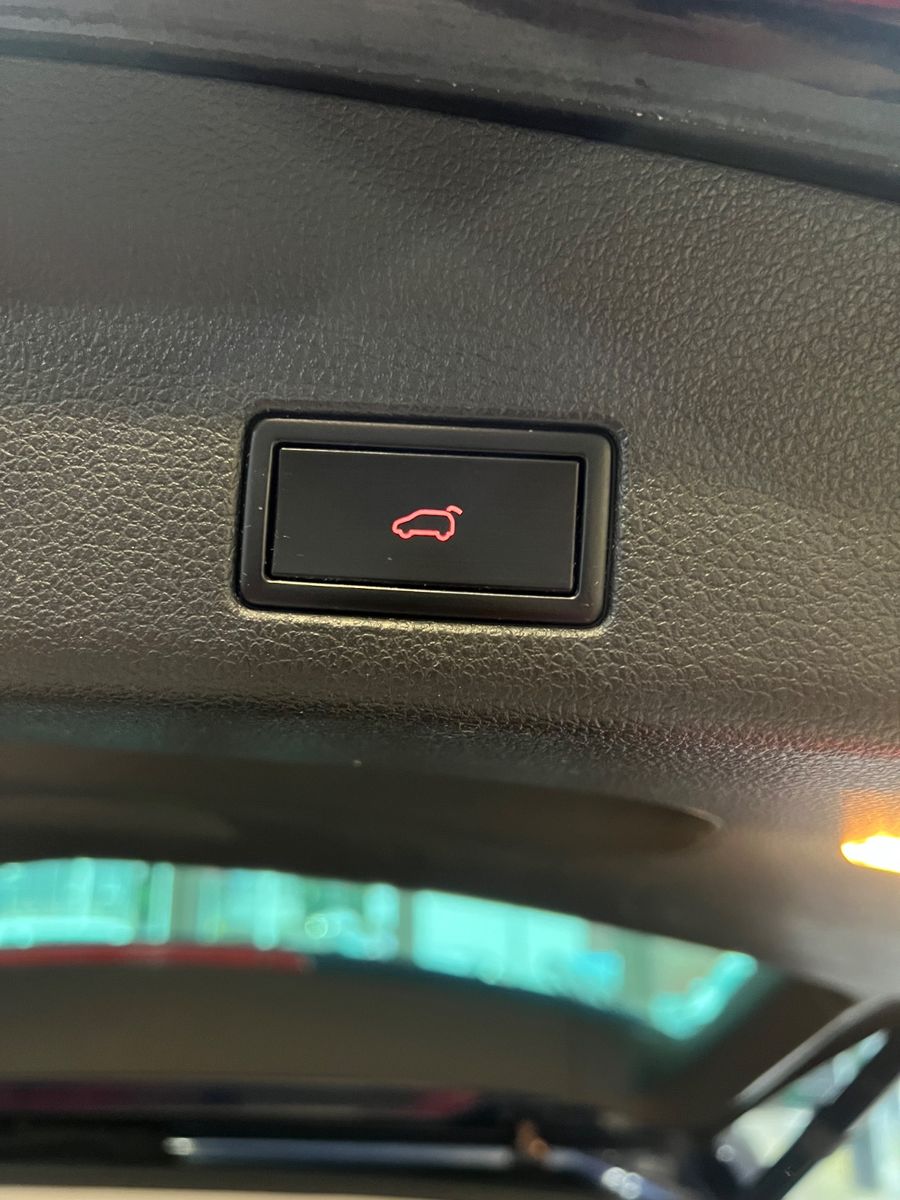 Fahrzeugabbildung Volkswagen Sharan 2.0 TDI Comfortline * PANO* R.KAMERA *AHK