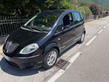 Lancia MUSA 1.4 16V Poltrona Frau - Lancia Musa Poltrona-Frau mit Benzin-Antrieb