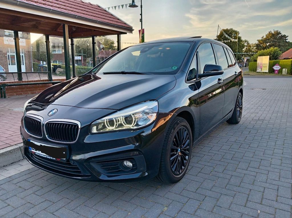 Image of BMW 218