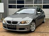 BMW 330d E92 Memory/Harman Kardon/Standheiz/AHK 2.Hd - BMW 330 mit Diesel-Antrieb: Coupé