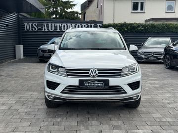 Volkswagen Touareg - 2