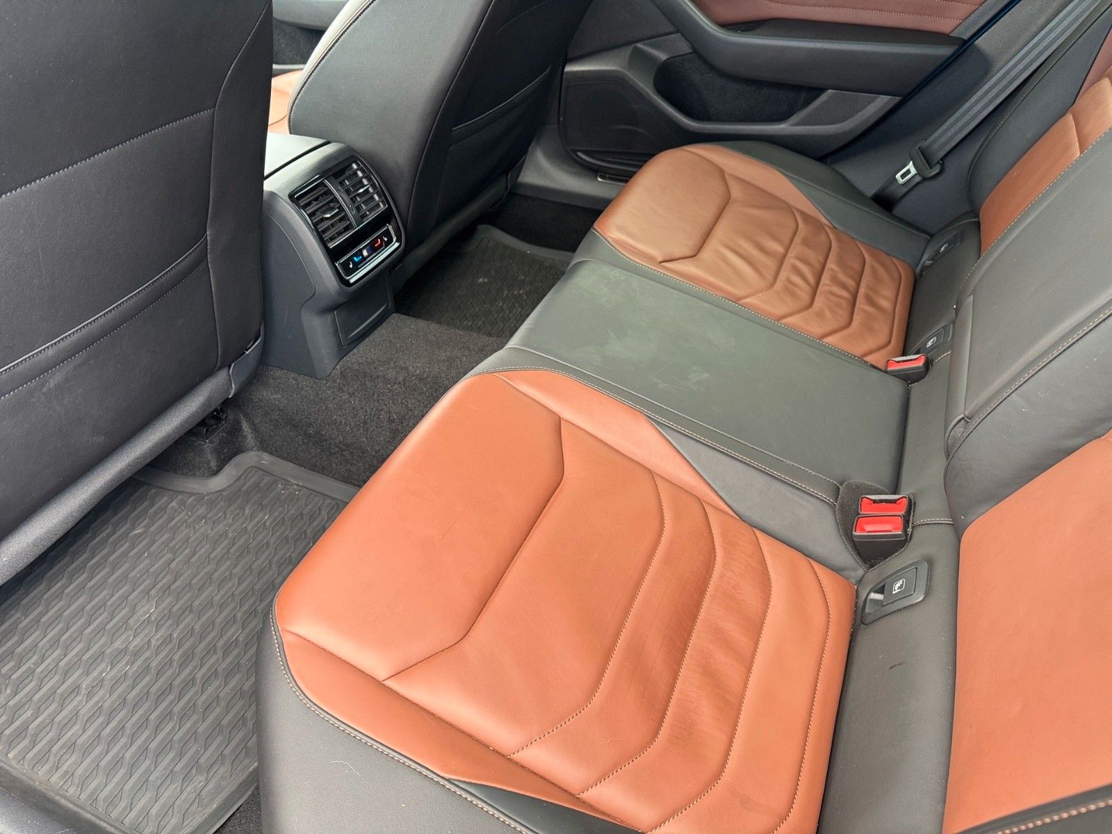 Fahrzeugabbildung Volkswagen Arteon Shooting Brake Elegance 2.0 TDI