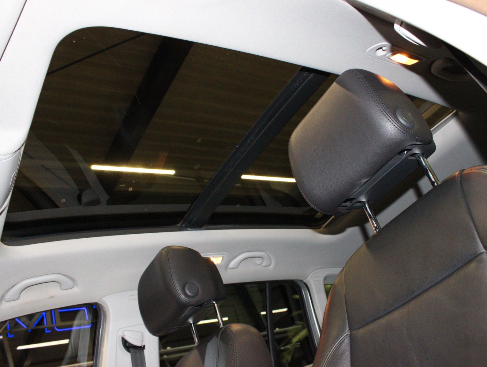 Fahrzeugabbildung Volkswagen Tiguan Sport & Style BMT 4Motion R Line*TOP