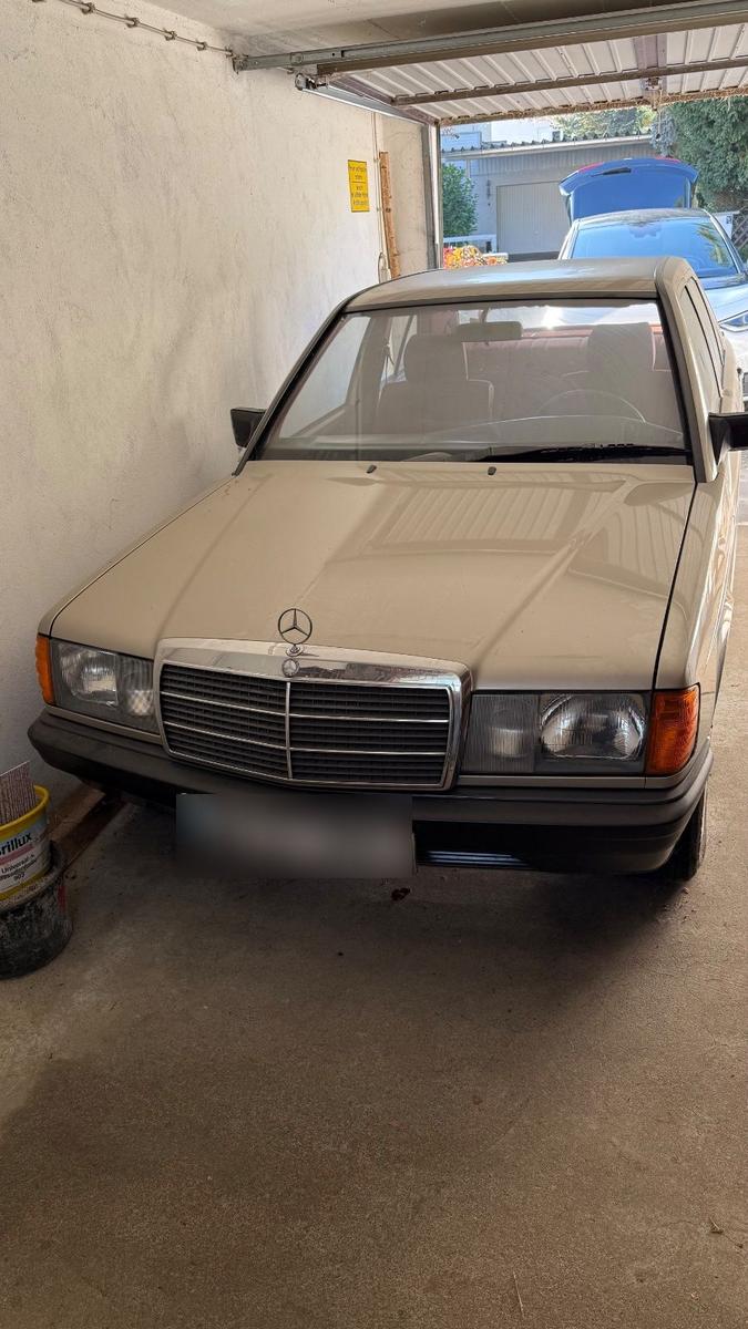 Mercedes-Benz 190