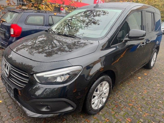 Mercedes-Benz T-Klasse 180 CDI LED ALCANTARA KAMERA AUTOMATIK