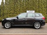 BMW X3 xDrive Aut. 20 d LED+NAVI+SHZ+DAB+PDC+LIVE+ - BMW X3 mit Diesel-Antrieb: Lederlenkrad