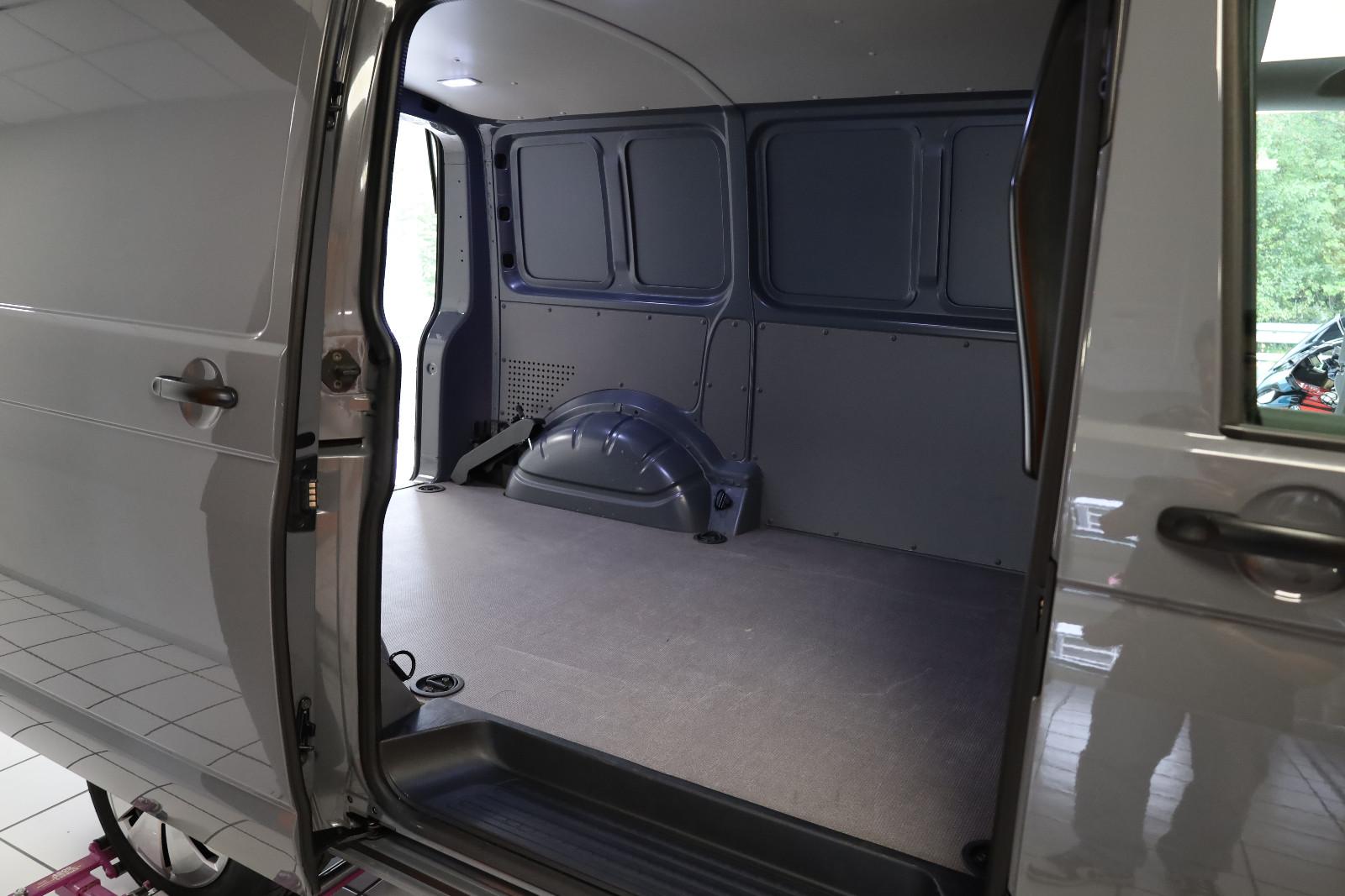 Volkswagen T6.1 Transporter |AHK|APP|PDC|TEMP|NAVI|RFK|KLIM