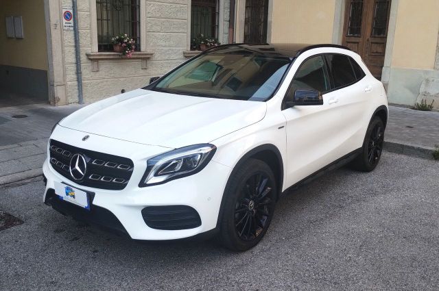 MERCEDES-BENZ Mercedes-benz GLA 200 d Automatic Night Editin A