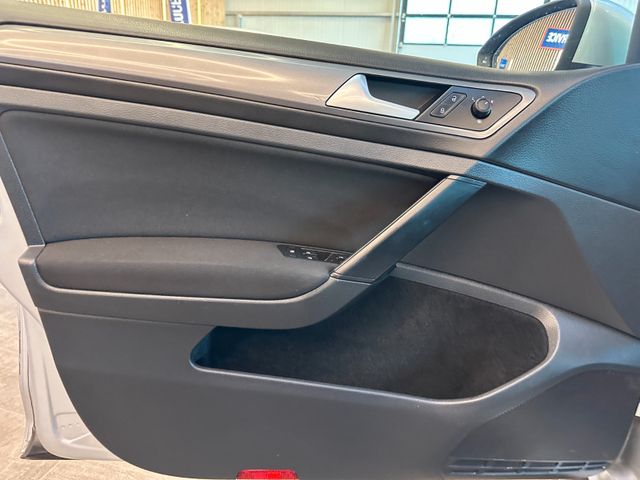 Volkswagen Golf VII Variant Trendline BMT *Bi-Xenon*Klima*