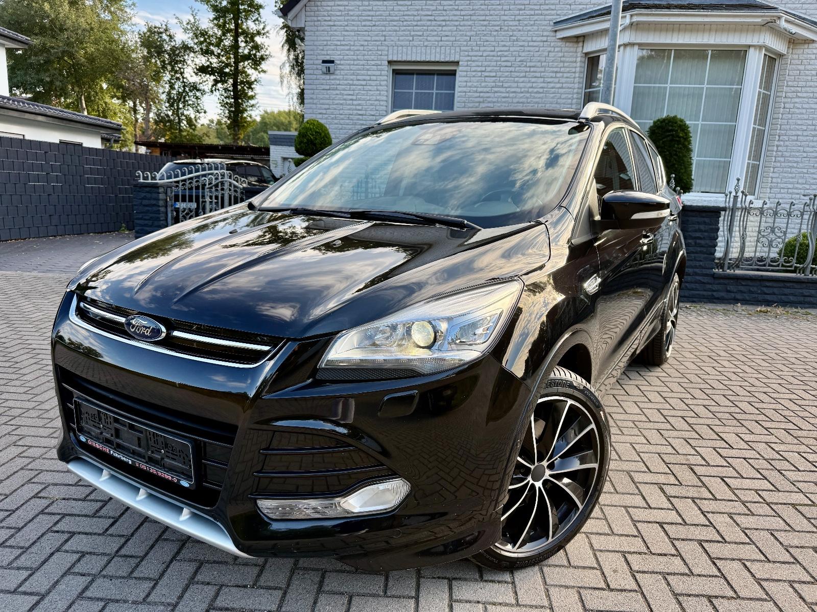 Ford Kuga Individual LEDER NAVI PANORAMA PARKASSIST